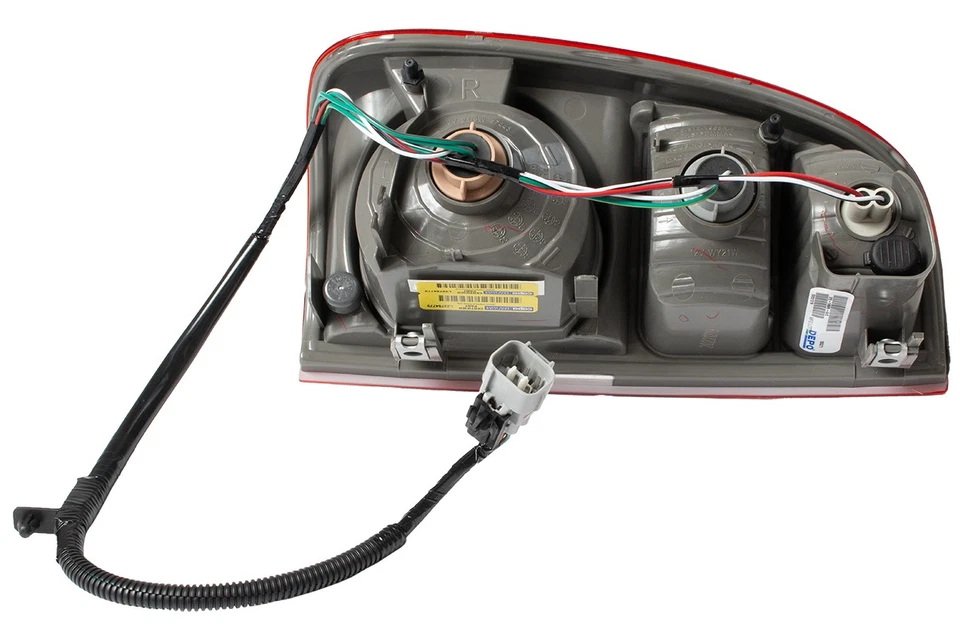 Conjunto de luz trasera derecha Depo Maxzone para Toyota Tundra modelo 05-06 TO2801161C Foto 2 de 4