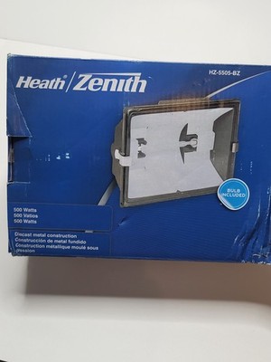 HEATH Zenith Security Non Motion Flood Light 500 Wat Halogen HZ-5505-BZ Open Box