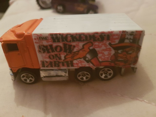 hot wheels lorry