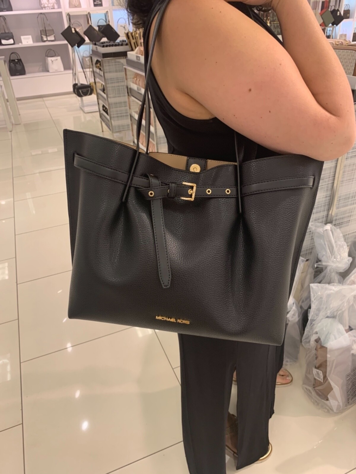 Michael Kors Bags | Michael Kors Emilia Large Pebbled Leather Tote Bag | Color: Black | Size: Os | Thanhthuy2401's Closet