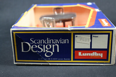 YY115 LUNDBY 94.01 rare vintage Meuble poupée Suède bois Svenska