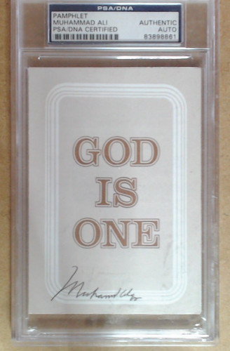 Muhammad Ali Pamphlet PSA-DNA Certified Authentic Autograph