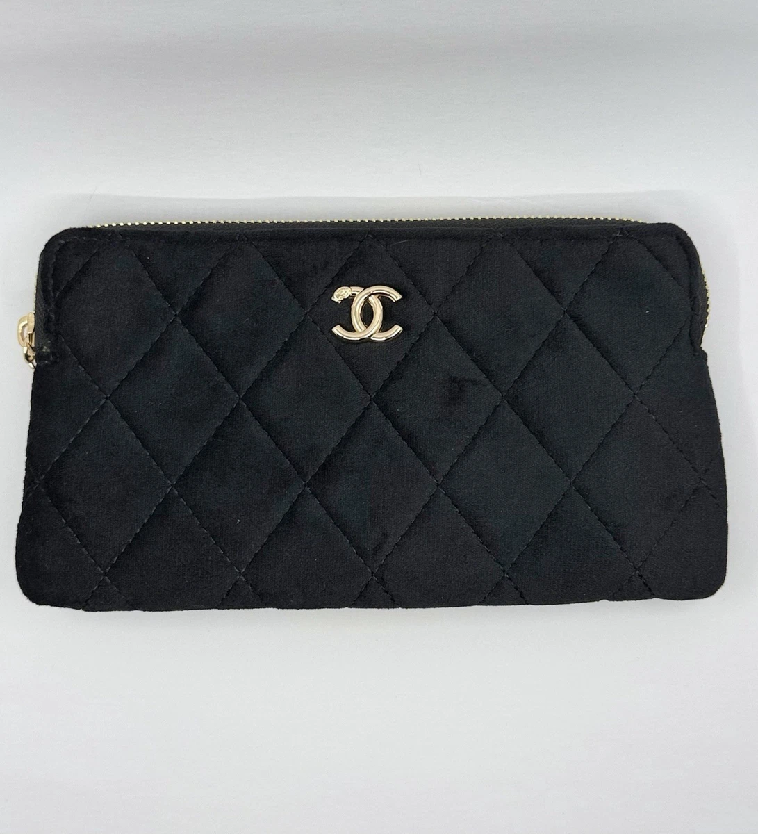 25+ CHANEL Pouch In Makeup Bags & Cases for sale | Updated Oct 2026