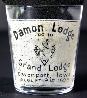 1899 PRE PROHIBITION ETCHED GLASS SOUVENIR SHOT GLASS KNIGHTS OF PYTHIAS IOWA