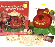 🍰🚎🤩Strawberry Shortcake's Big Berry Trolley Toy Playset- Complete With Box!