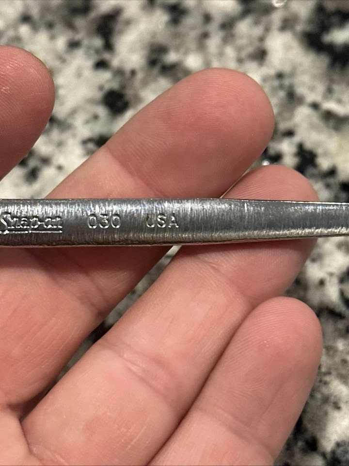 Destornillador Desplazado Snap On Vintage 030 4-11/16" Largo x 5/16 Punta Ranurada Plana EE. UU. Foto 4 de 4