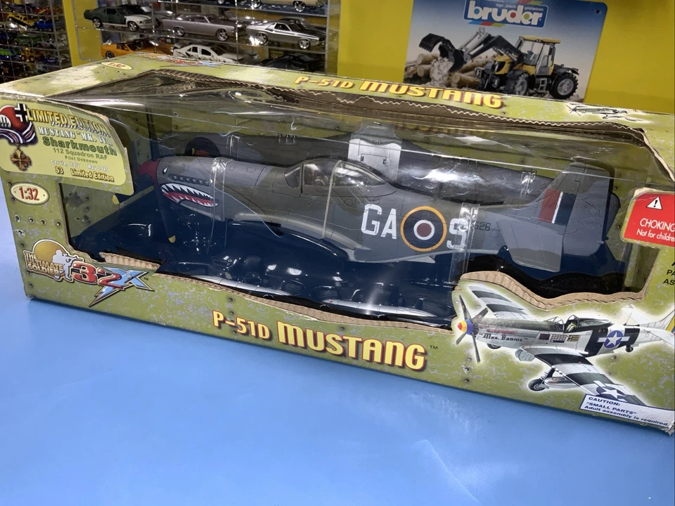 The Ultimate Soldier P-51D Mustang "Sharkmouth” 112 Squadron Limited Edition - Image 3 of 4
