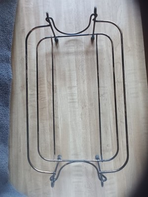 Temptatipns by Tara Wire Rectangular Rack- no dish included 12 1/2 by 8 1/2 inch