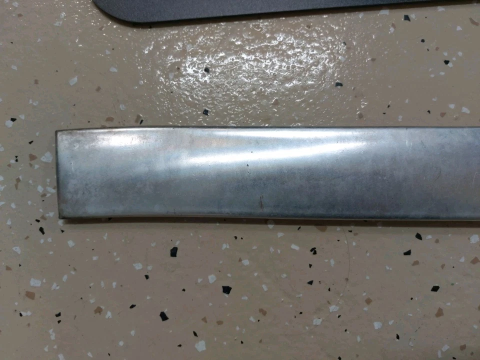 1957 1958 Plymouth Fury Belvedere Plaza capó moldura de labios moldura de aluminio 57 58 Foto 3 de 4