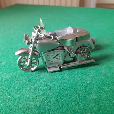 WM.WIDDOP MOTORRAD UND BEIWAGEN MIT NEUHEIT UHR, SEHR GUTER ZUSTAND OHNE BOX.