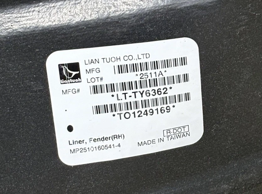 2 Pcs Lian Tuoh Liner Fender Left And Right LT-TY6361 LT-TY6362 photo 5