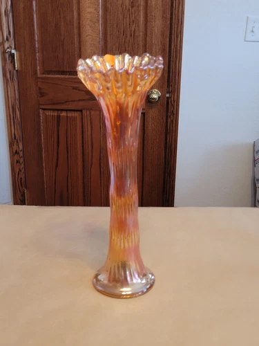 Nice Marigold Fenton Carnival Glass Rustic Swung Mid Size Vase 4 1/8" Base