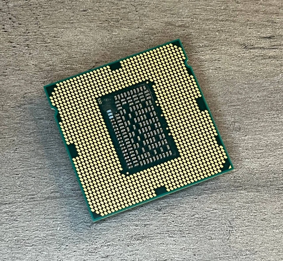 Intel Core i5-2500K SR008 3.30GHz CPU Socket 1155 (LGA1155) - Image 2 of 2