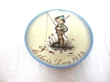 1973 Motherâs Day Plate Der Klein Fischer By Sister Berta Hummel Schmi (I9)