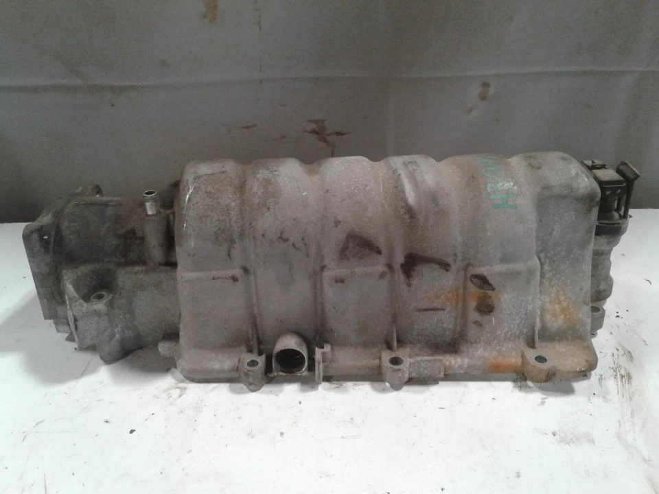 Used Upper Engine Intake Manifold fits: 2007 Pontiac Grand prix 3.8L upper Upper Foto 3 de 4