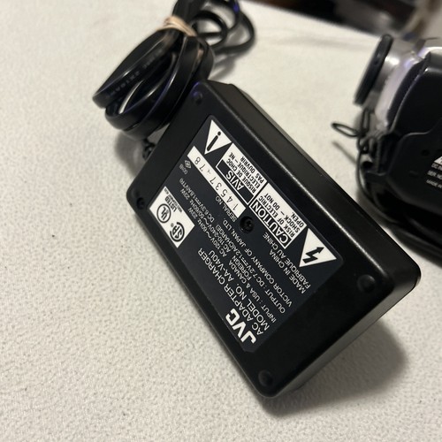 JVC GR-DVL505U Silver 250x Digital Zoom 3 in Screen Camcorder with 10x Optical - Picture 6 of 7