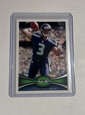 2012 Topps Russell Wilson Rookie Card R25471. rookie card picture