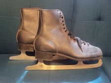 Vintage Black Leather Aerflyte Figure Ice Skate Men's 8/ Womens 10