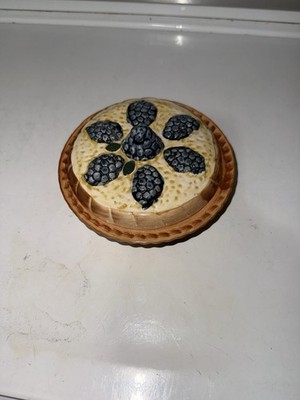 Vintage Hand-Painted Ceramic Pie Plate and lid Handpainted. With Blueberries 
