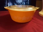 Vintage Butterfly Gold 2 1/2 Quart Round Casserole Dish With Lid 475-B