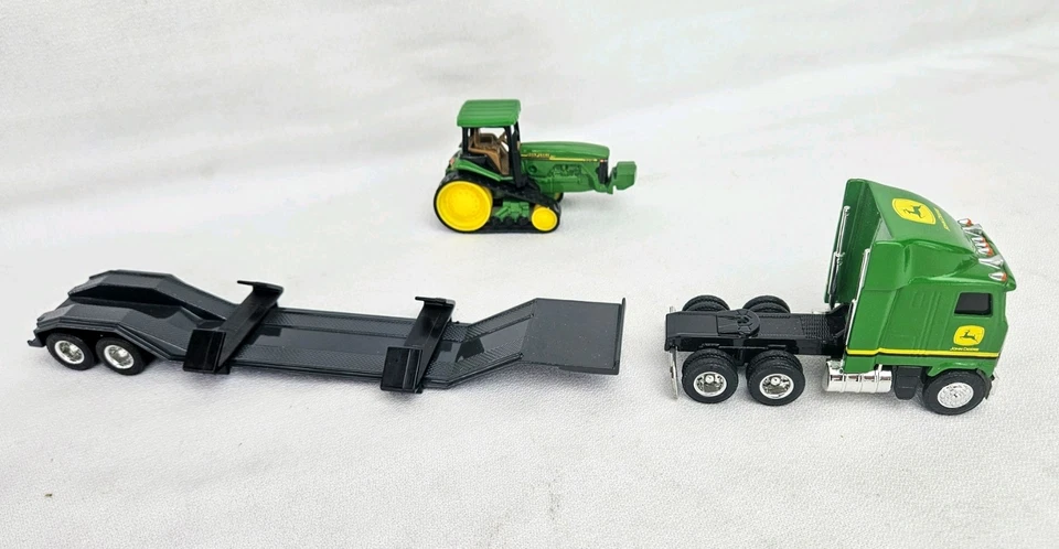 Ertl John Deere Mack Semi Truck Hauler 8310T  Tractor Cab Over 1/64 Lowboy Rare - Image 3 of 4