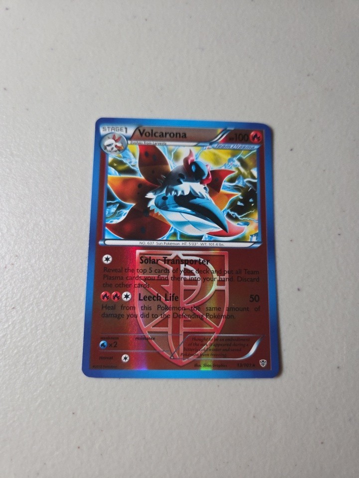 Volcarona 13/101 Pokemon Card Black & White Plasma Blast Rare Reverse Holo LP