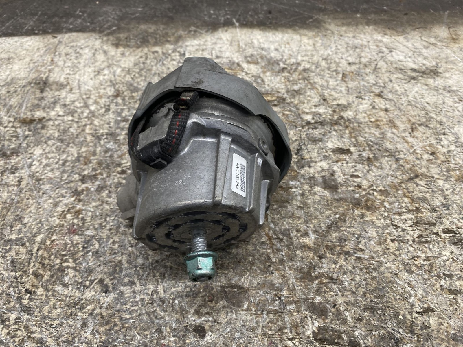 Bentley Flying Spur 2013-2018 FRONT+RIGHT Engine mount