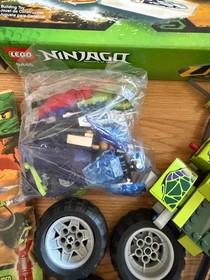 Lego Ninjago #9445 Fangpyre Truck Ambush Complete w/ Minifigures & Manuals box