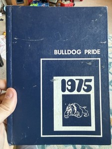 1975 Defiance Ohio Middle School Yearbook Bulldogs
