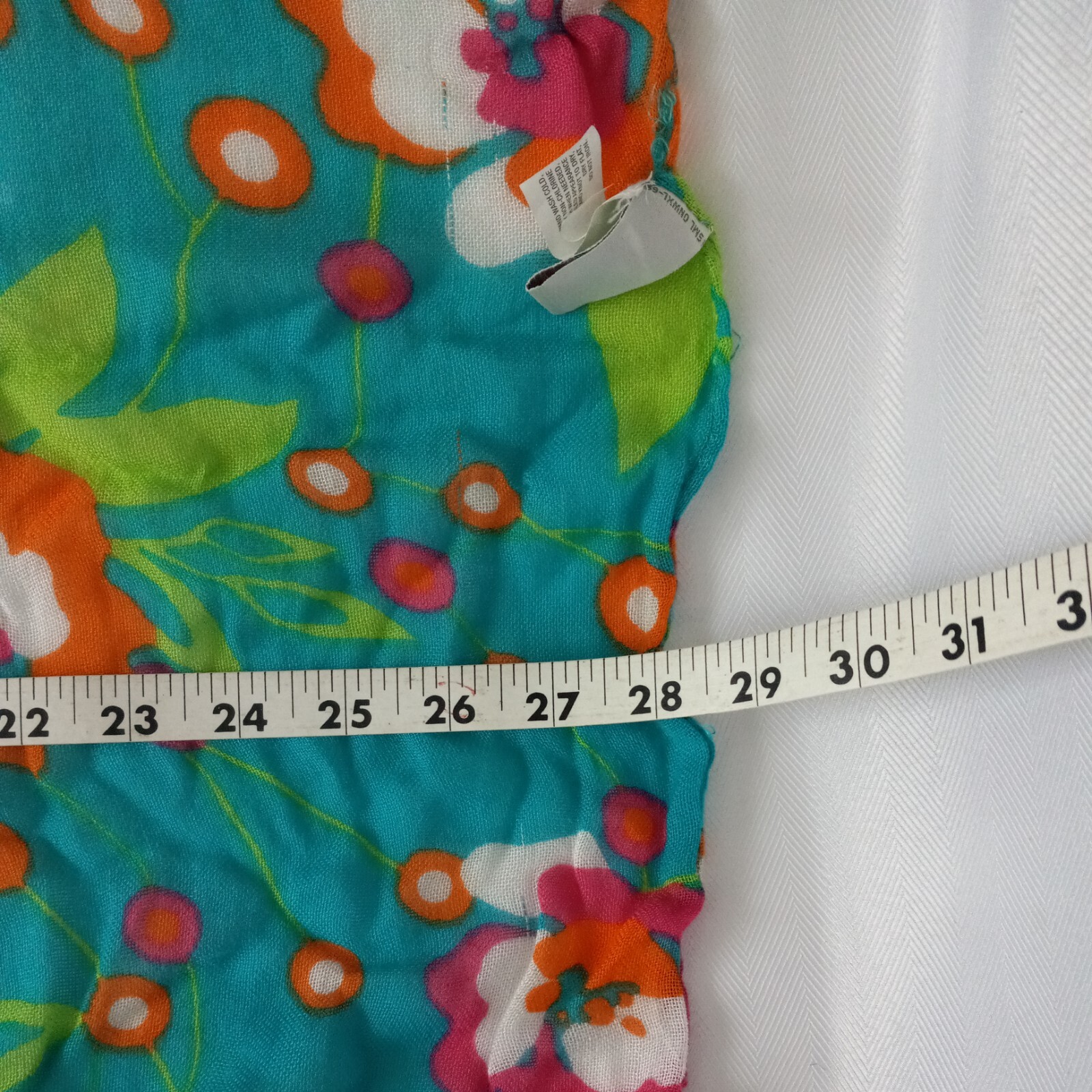 Old Navy Large Multicolor Rectangular Floral Rayo… - image 9