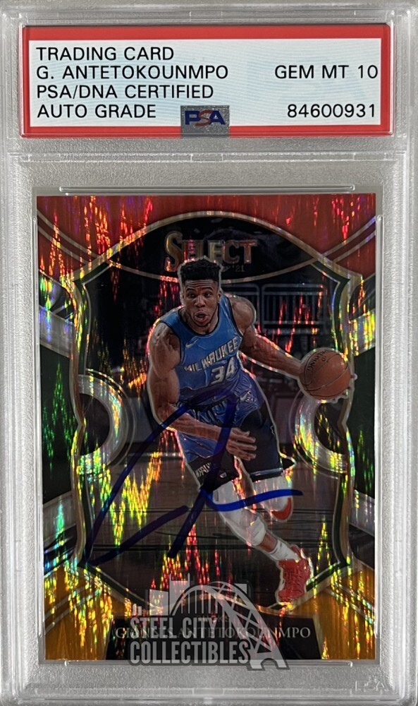 Giannis Antetokounmpo 2020-21 Panini Select R/W/G Flash Auto Card #54 PSA/DNA 10