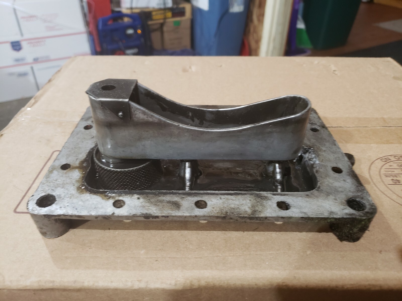 Wisconsin BKN ABN Engine Oil PanCLEANUSED oil screen oil tray bolts