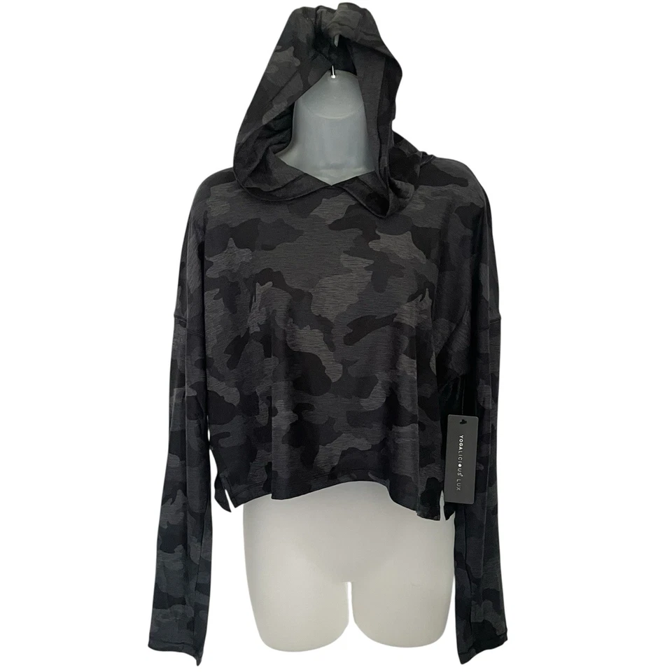 Yogalicious Lux Cropped Hooded Black Camo Top Hoodie Size M Thumb Holes NWT $58 - Image 2 of 4