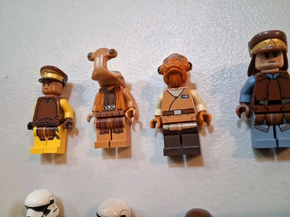 Lego Collection Of Rare Star Wars 11 Minifigures.  Noga-ta, Admiral ackbar. - Image 4 of 4