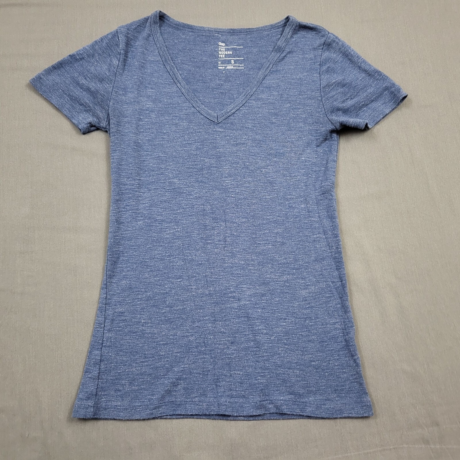 GAP Shirt Womens Small S Short Sleeve V Neck The Modern Tee Pullover Blue *