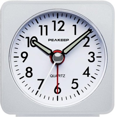 Snooze and light function, silent silent-ticking analog quartz clock (white)