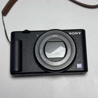 Sony ZV-1 20.1MP Vlog Camera Near Mint Condition w/ Accessories English