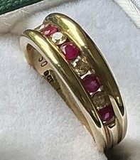 Vintage Luxury 9ct Solid Yellow Gold Ring With “11” Natural Rubies & Diamonds 5g