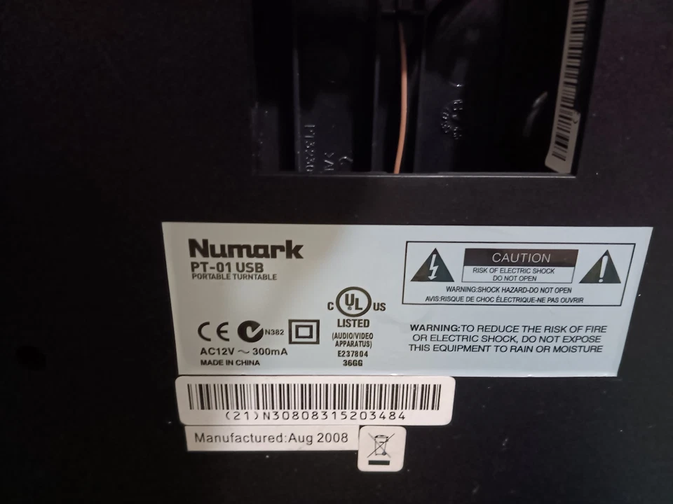 Numark PT01 USB Turntable - Image 3 of 3