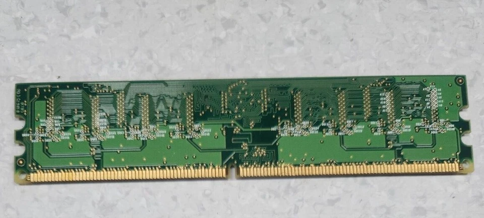 Samsung Memory Desktop SD RAM 512MB 1Rx8 PC2-5300U-555-12-ZZ - Image 2 of 2