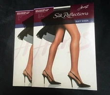 HANES 2 PAIRS "Silk Reflections" Sheer PANTYHOSE TIGHTS NON-CONTROL Size EF NEW