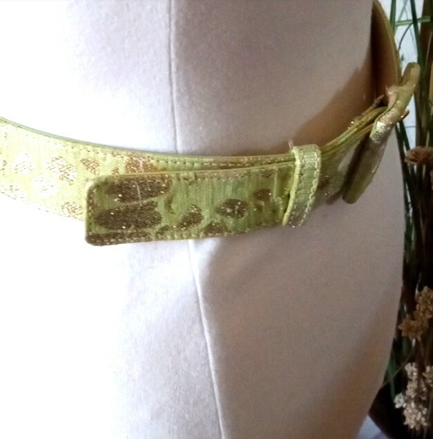 Vtg St. John womens Lt Green N Gold Brocade Cloth Covered 
