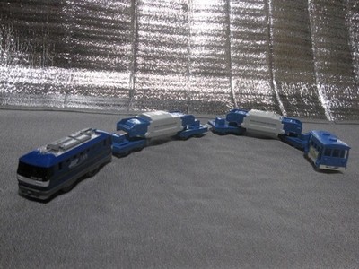 Plarail EF210 Momotaro Color Großgüterwagen 2 Wagen Caboose Shiki 810