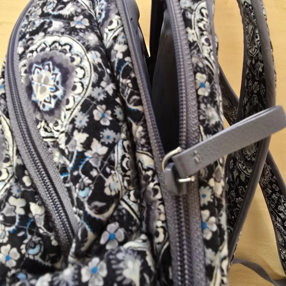 Vera Bradley Iconic Campus XL Backpack Floral Bag Zipper Compartments - Image 4 of 4