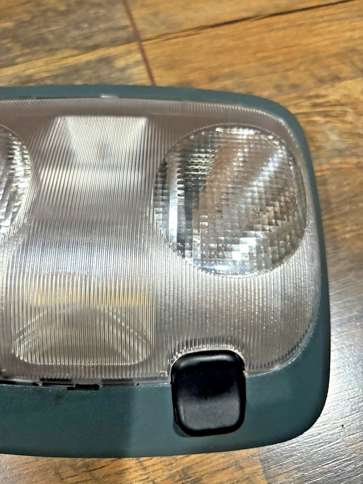 Ford Explorer 1995-2001 OEM domo mapa luz (verde) 95 96 97 98 99 00 01 Foto 3 de 4