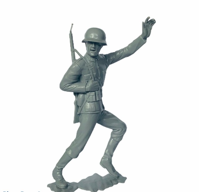 Louis Marx Toy soldier Germany gray figure 6" WW2 infantry German WWII