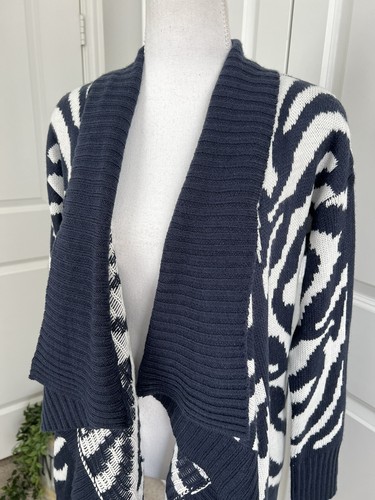 Neiman Marcus Women’s Navy White Zebra Pattern Open Front Cardigan Sweater Sz S - Picture 4 of 11