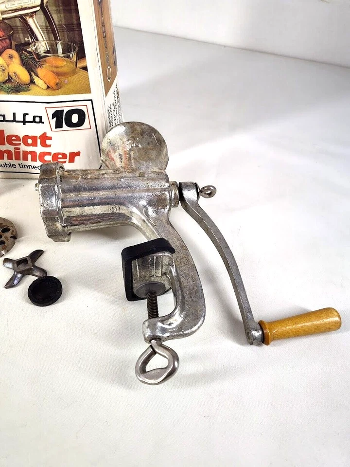 Picadora de carne vintage Alfa 10 doble estañado con caja original Foto 2 de 4