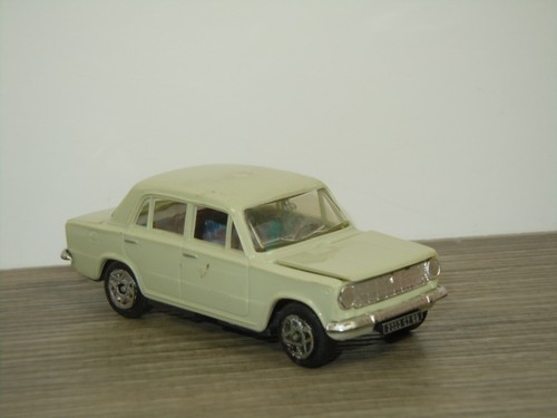 Fiat 124 - Norev 148 France 1:43 *42948 - Imagen 4 de 4