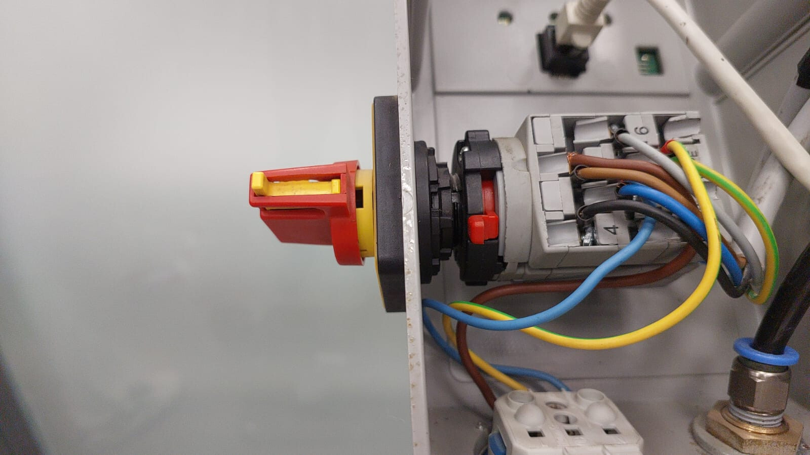 Hauptschalter 25A 4-polig Trennschalter isolator switch Maha Econ 3 3.0